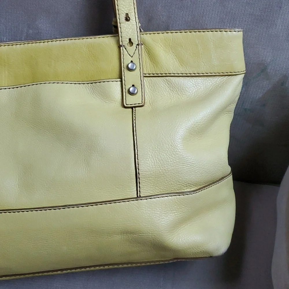 Fossil Y2K yellow vintage tote bag